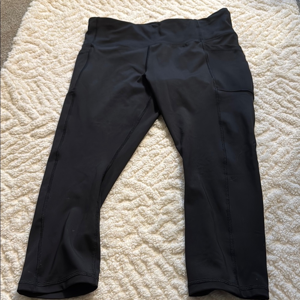 Black Cropped Leggings
